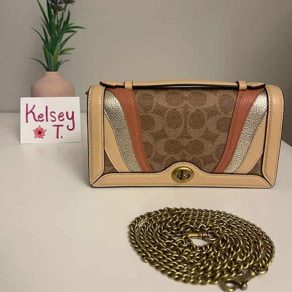 Coach Handbags - Coach Riley Chain Crossbody Clutch
